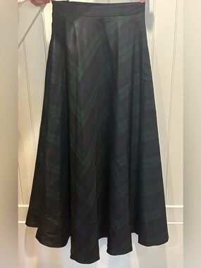 Stunning Talbots Silk Full Length Black Tartan Plaid Skirt Size 2